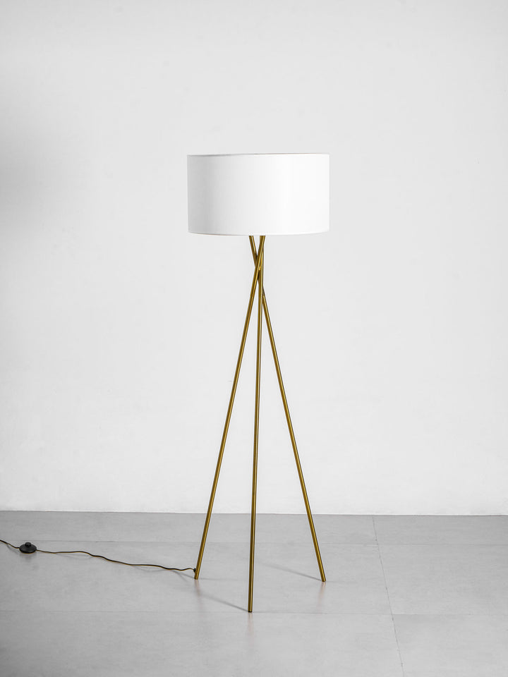 Tripod Grace Floor Lamp - Vakkerlight