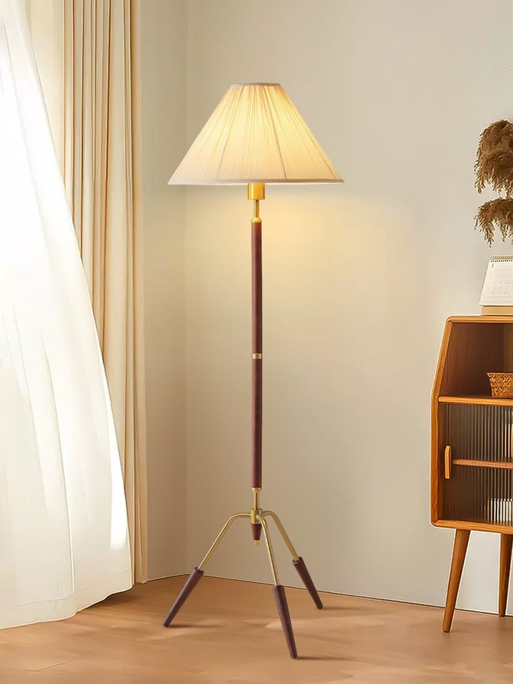 Tripod Base Floor Lamp - Vakkerlight