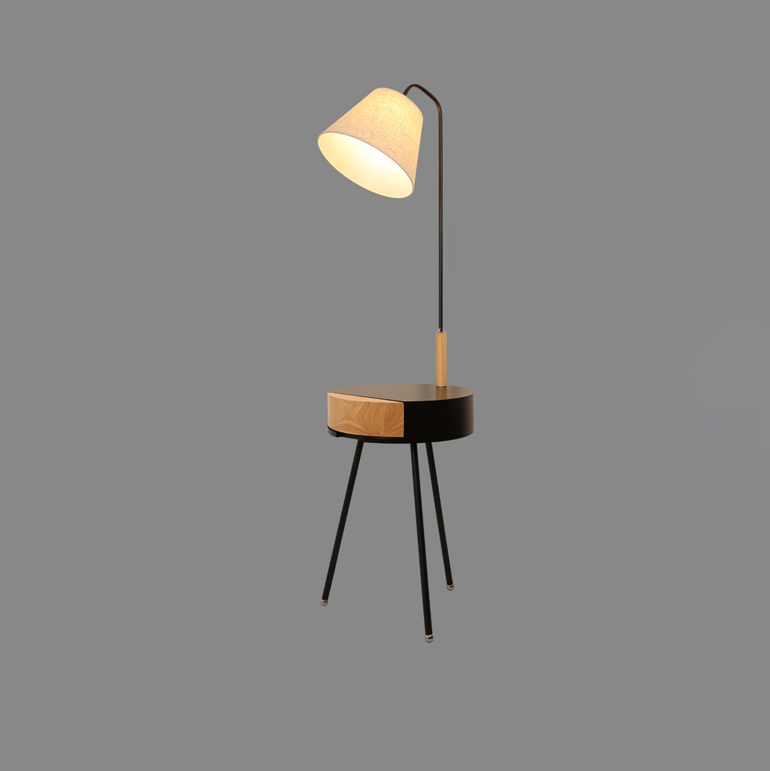 Tripod Fabric Floor Lamp - Vakkerlight