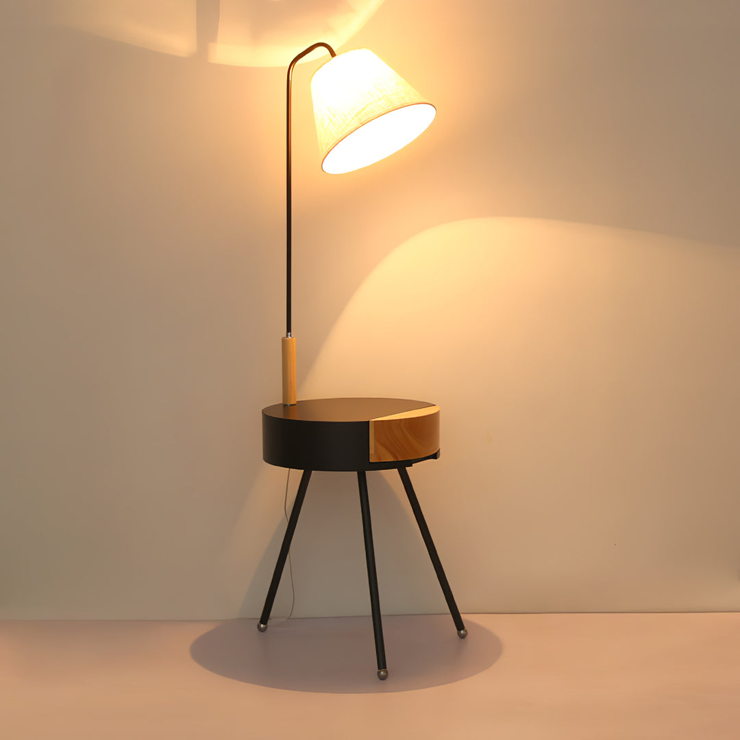 Tripod Fabric Floor Lamp - Vakkerlight