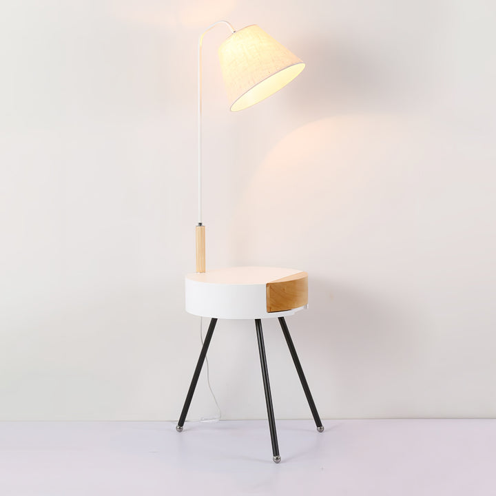 Tripod Fabric Floor Lamp - Vakkerlight