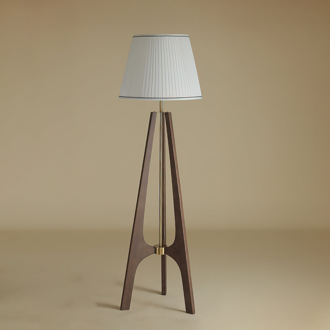 Trivelle Tripod Floor Lamp - Vakkerlight