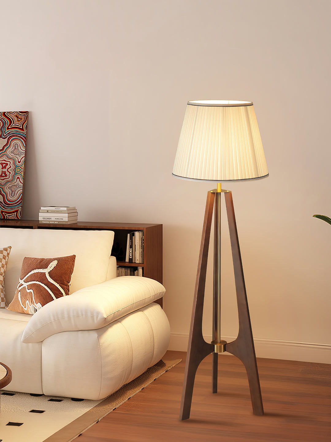 Trivelle Tripod Floor Lamp - Vakkerlight