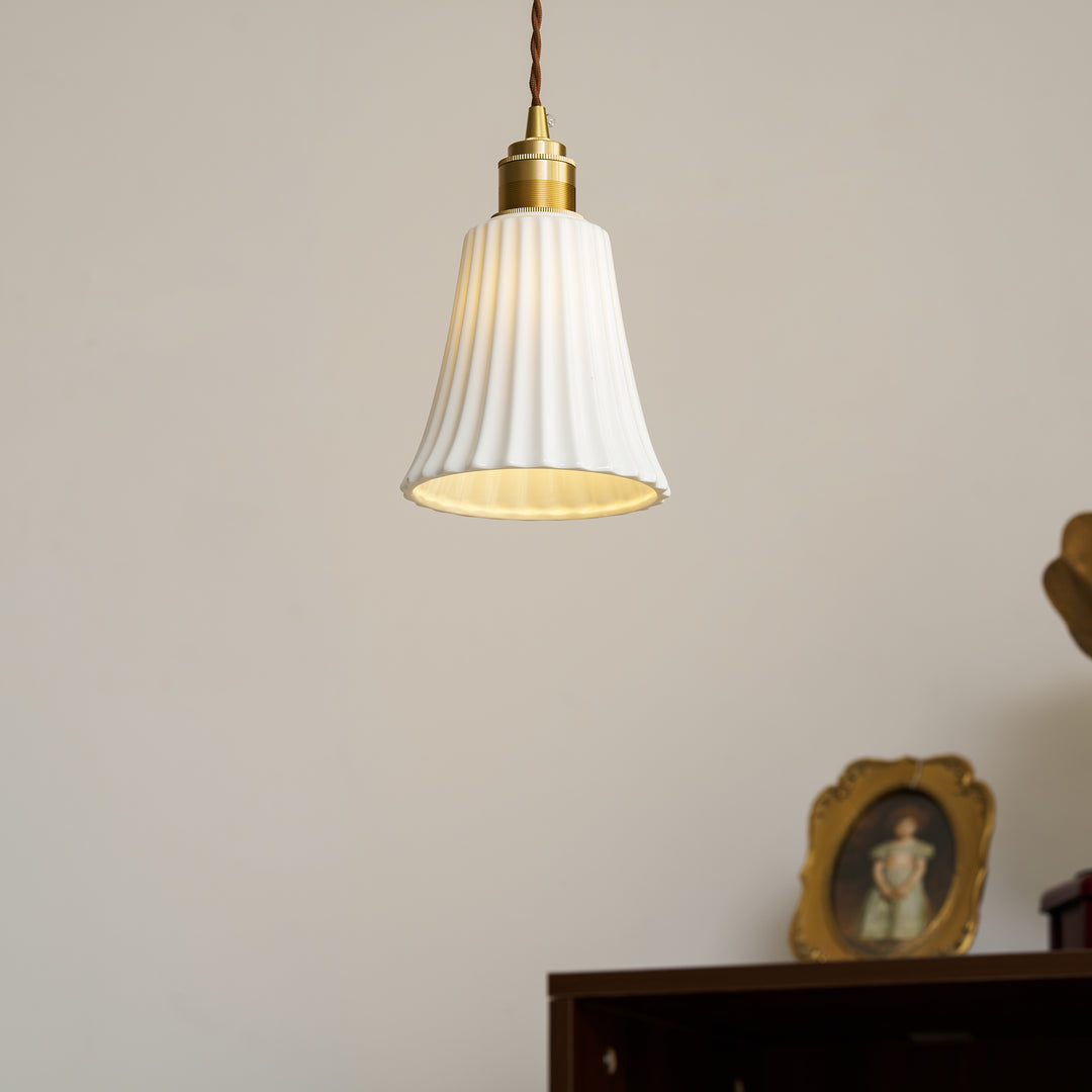 Trumpet Ceramic Pendant Light - Vakkerlight