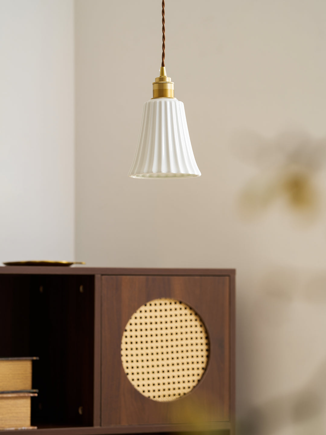 Trumpet Ceramic Pendant Light - Vakkerlight