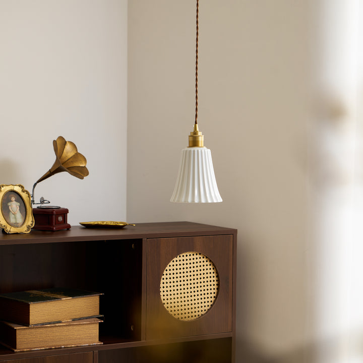 Trumpet Ceramic Pendant Light - Vakkerlight