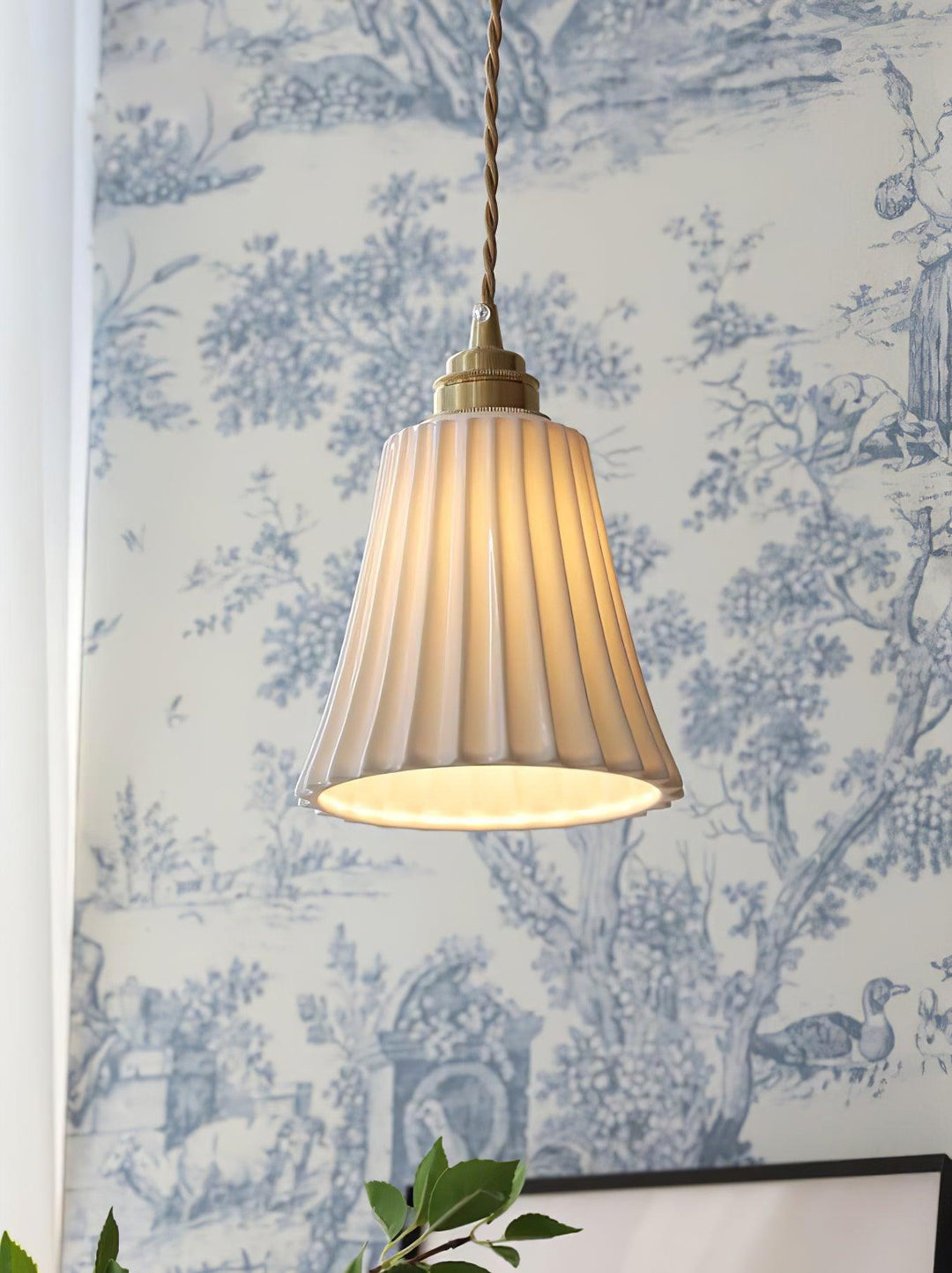 Trumpet Ceramic Pendant Light - Vakkerlight