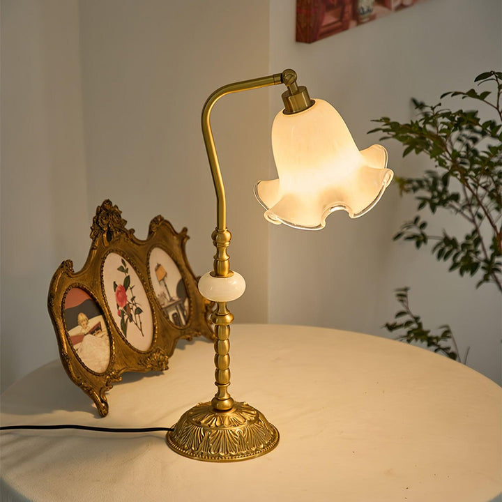 Tulip Brass Table Lamp - Vakkerlight