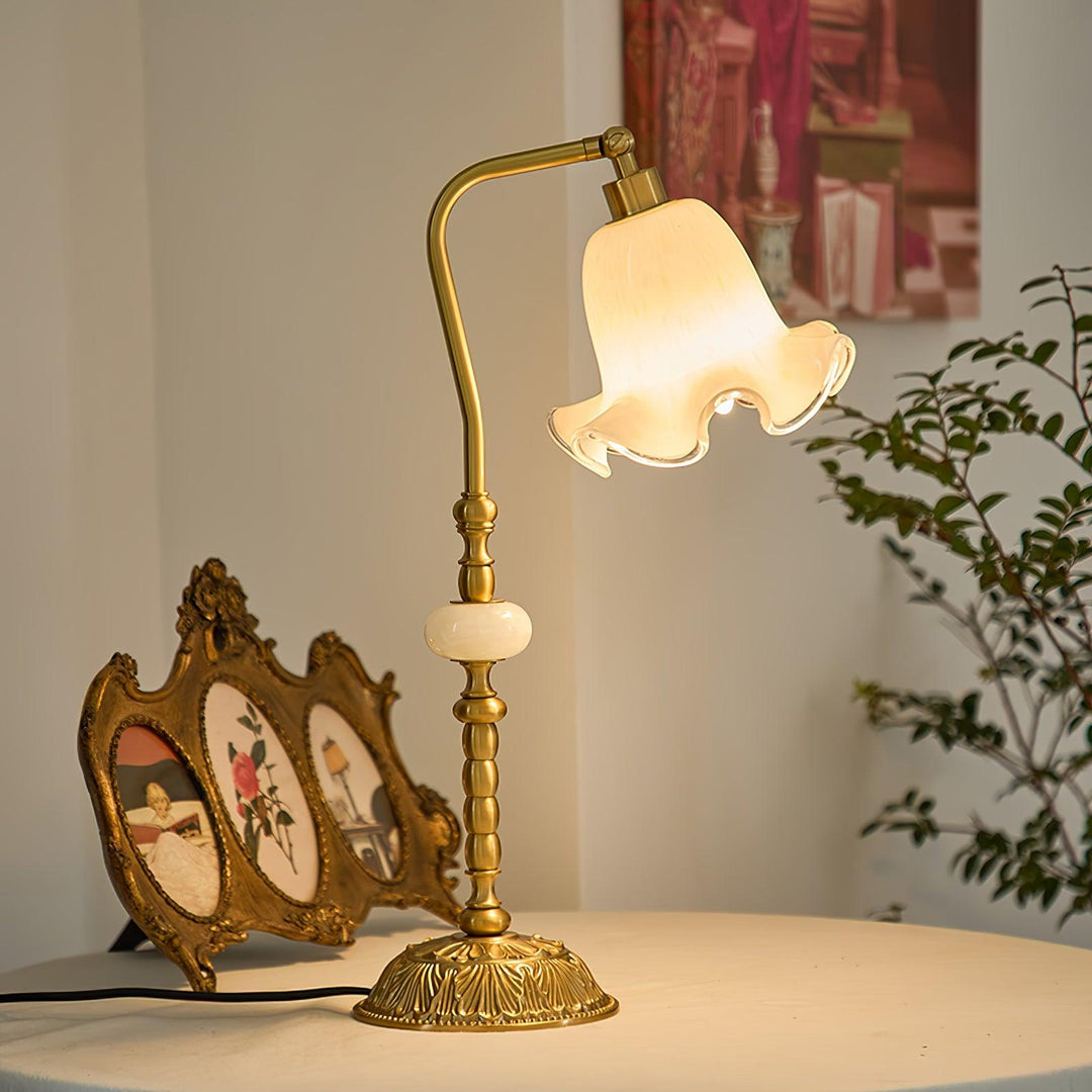 Tulip Brass Table Lamp - Vakkerlight