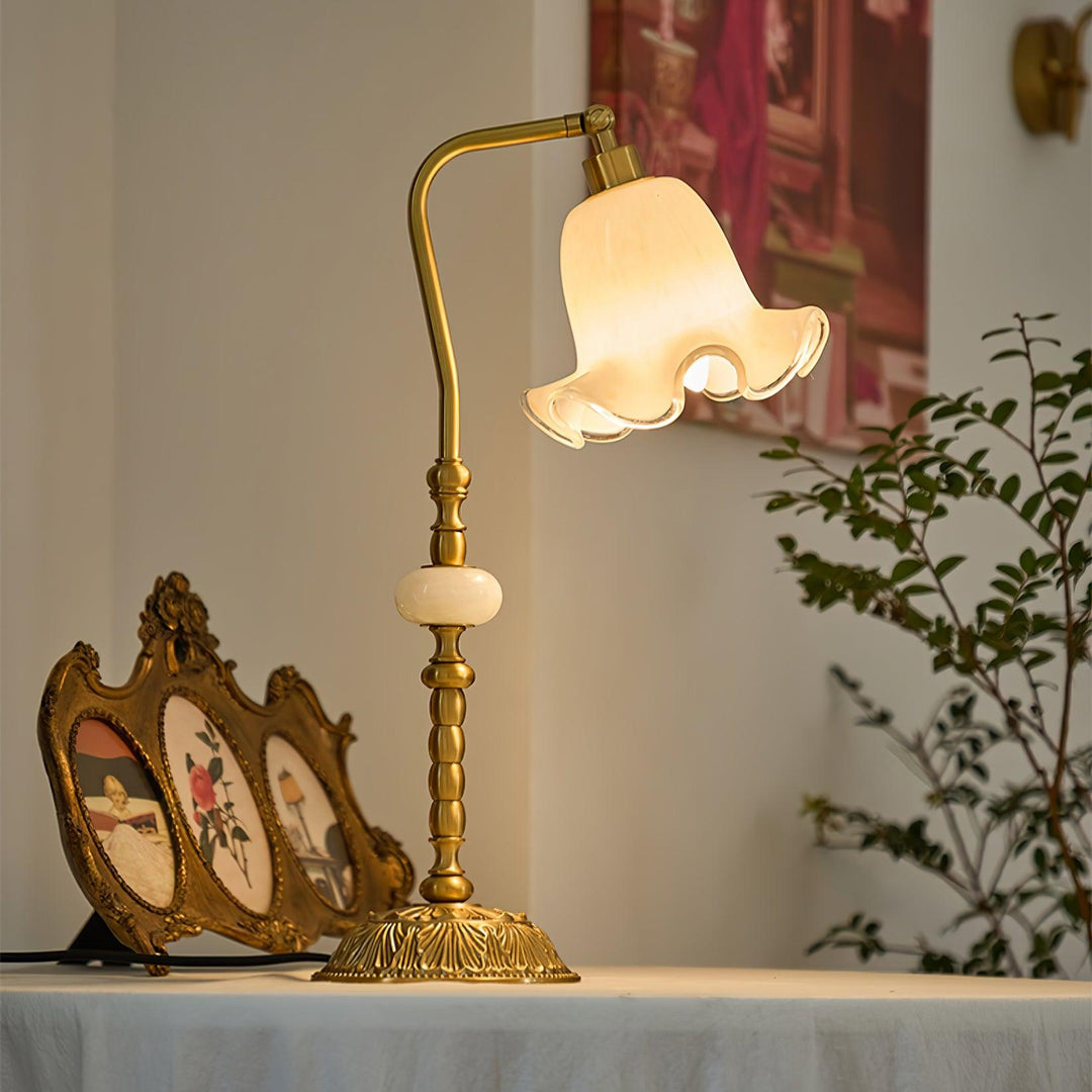 Tulip Brass Table Lamp - Vakkerlight