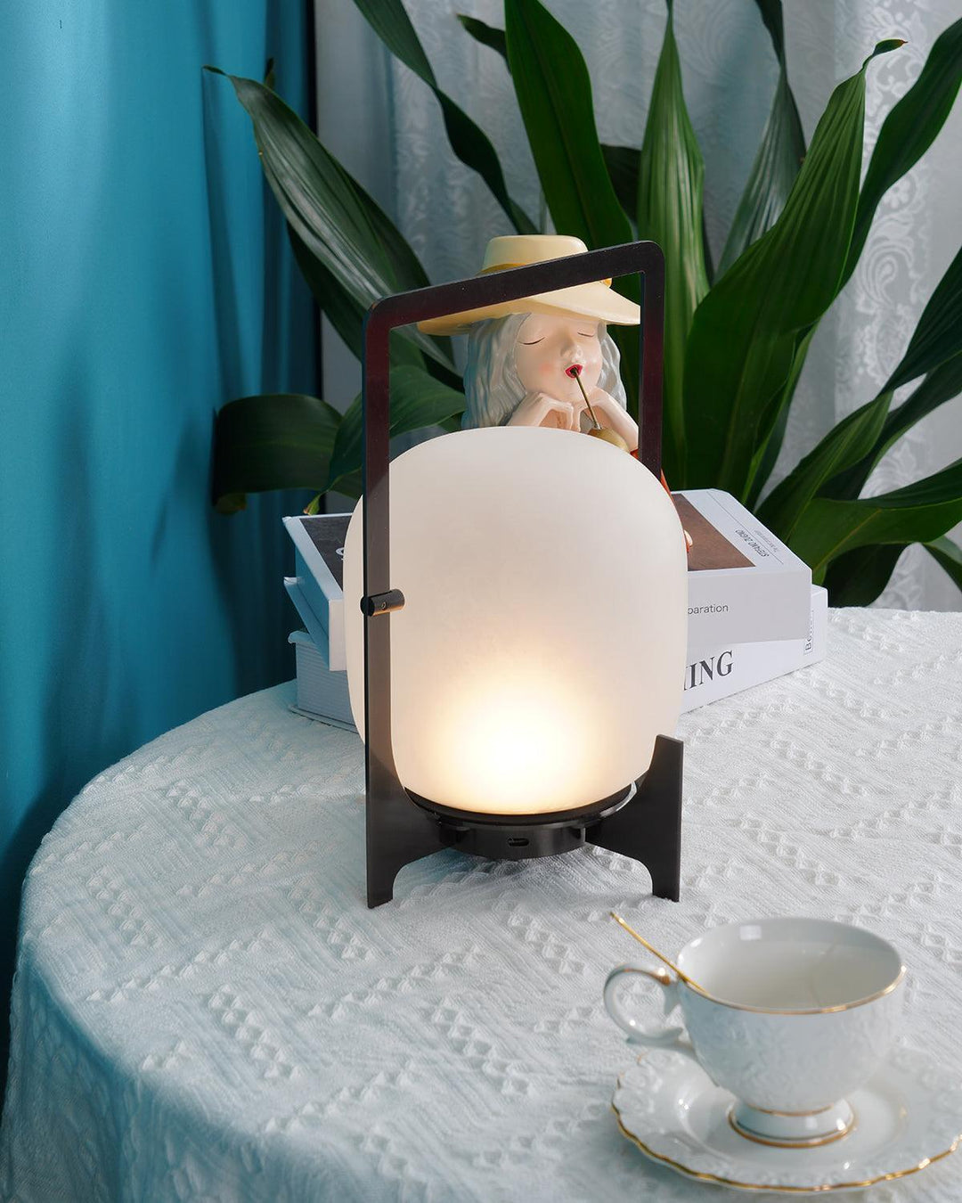 Black Twilight Lantern Table Lamp - Vakkerlight