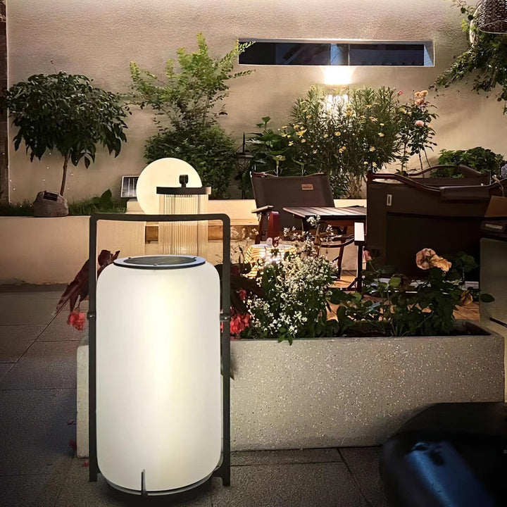 Twilight Lantern Solar Outdoor Table Lamp - Vakkerlight