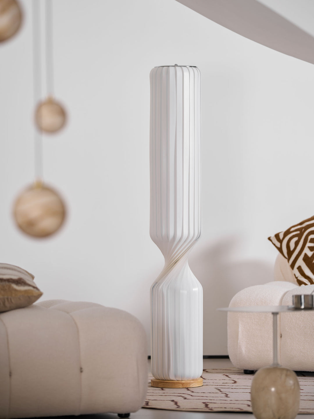 Twist Floor Lamp - Vakkerlight