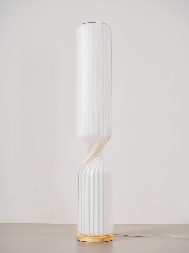 Twist Floor Lamp - Vakkerlight