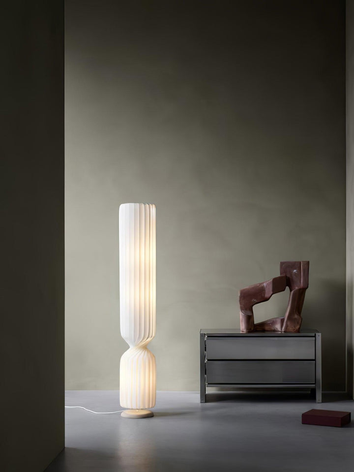 Twist Floor Lamp - Vakkerlight