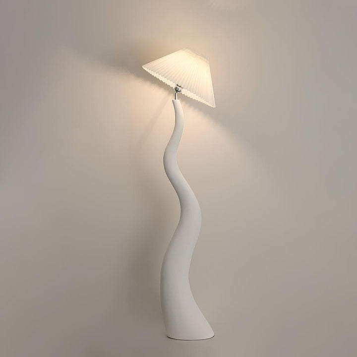 Twisted Pleated Floor Lamp - Vakkerlight