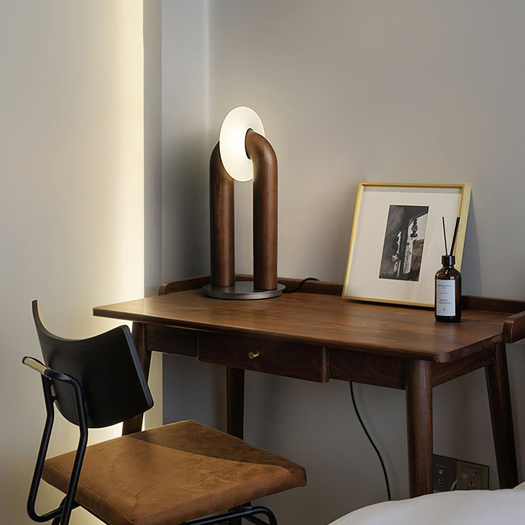 U - Shaped Xuanguang Table Lamp - Vakkerlight