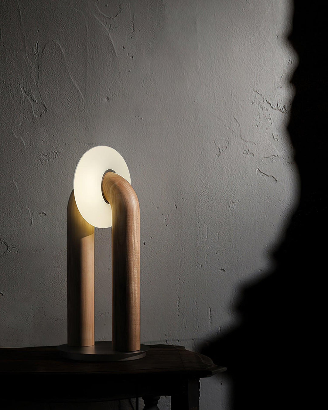 U - Shaped Xuanguang Table Lamp - Vakkerlight