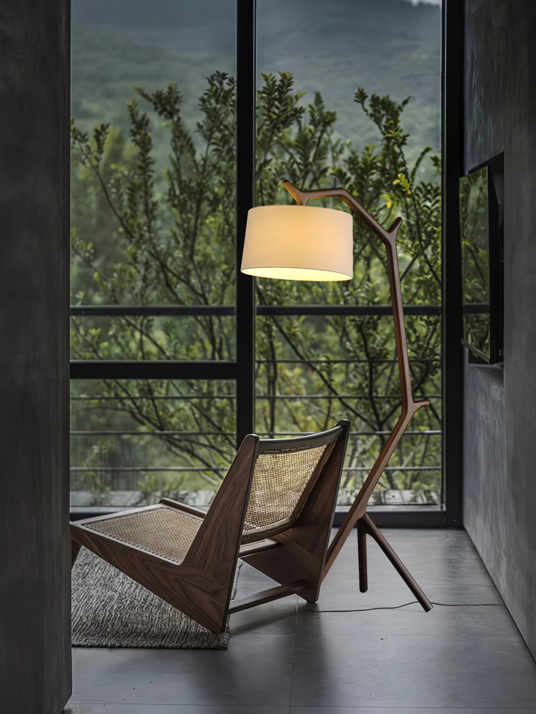 Umahi Floor Lamp - Vakkerlight