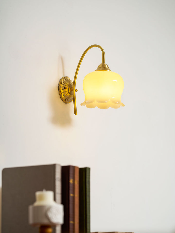 Valley Flower Wall Lamp - Vakkerlight