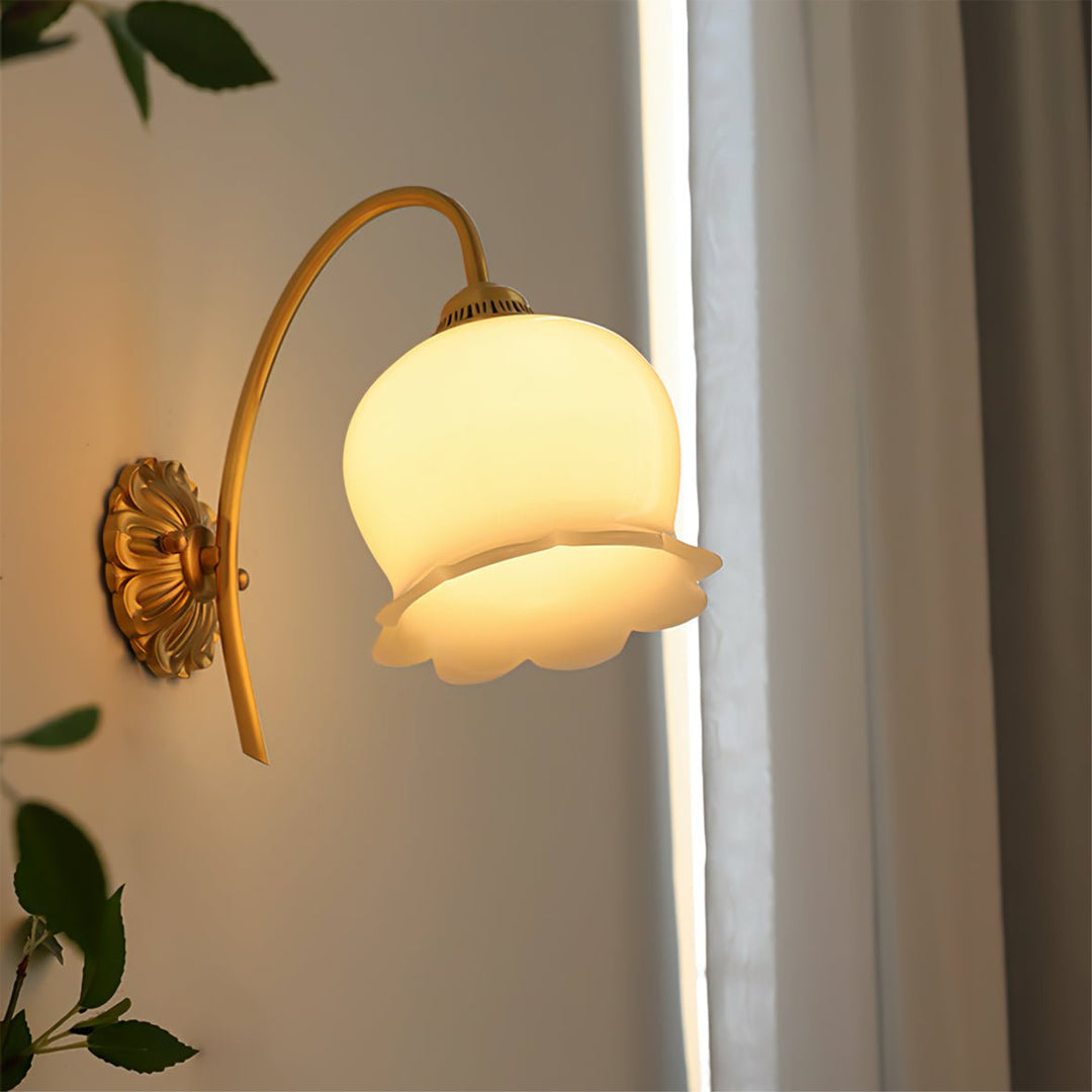 Valley Flower Wall Lamp - Vakkerlight