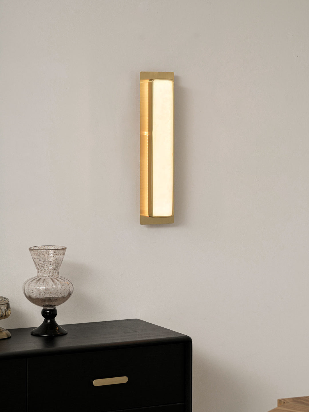 Velmora Alabaster Wall Light - Vakkerlight