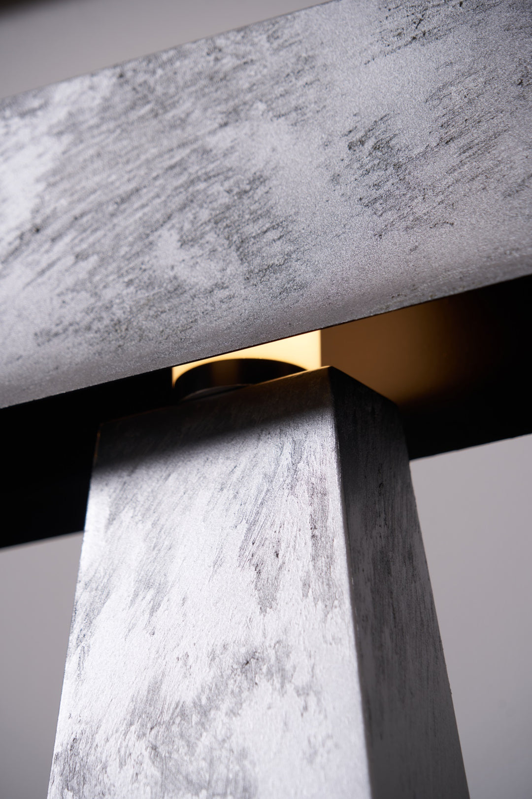 Veltan Table Lamp - Vakkerlight