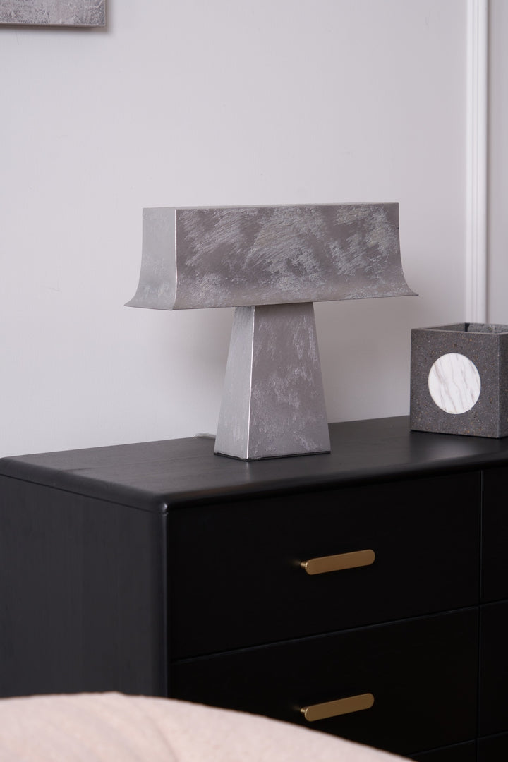 Veltan Table Lamp - Vakkerlight