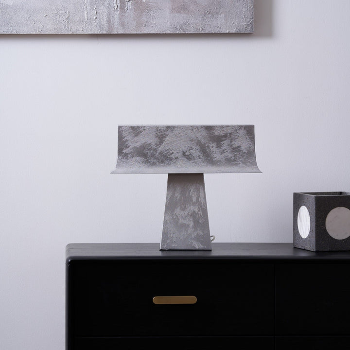 Veltan Table Lamp - Vakkerlight