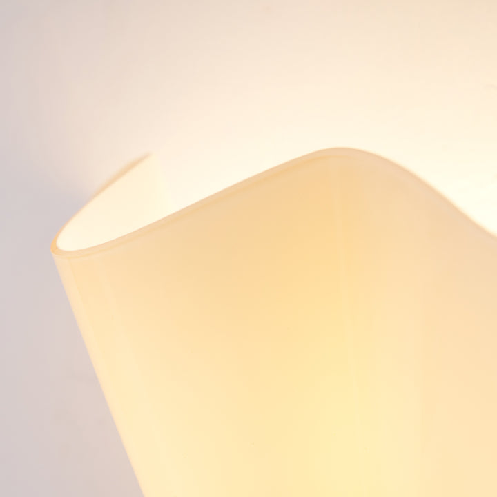 Petalia Wall Light - Vakkerlight