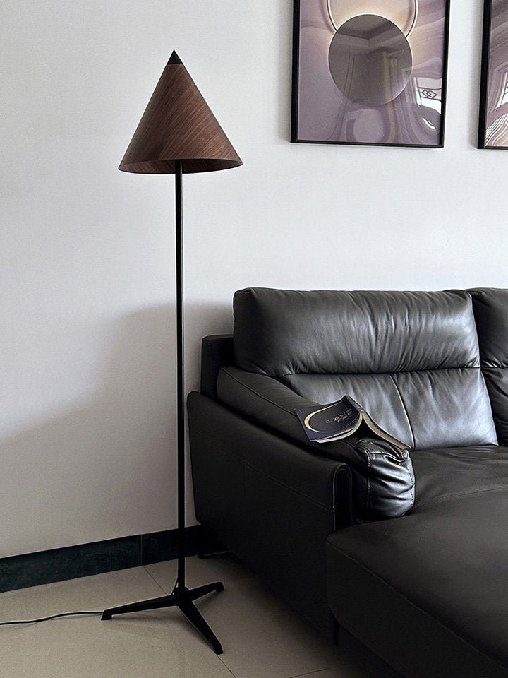 Vero Wood Floor Lamp - Vakkerlight