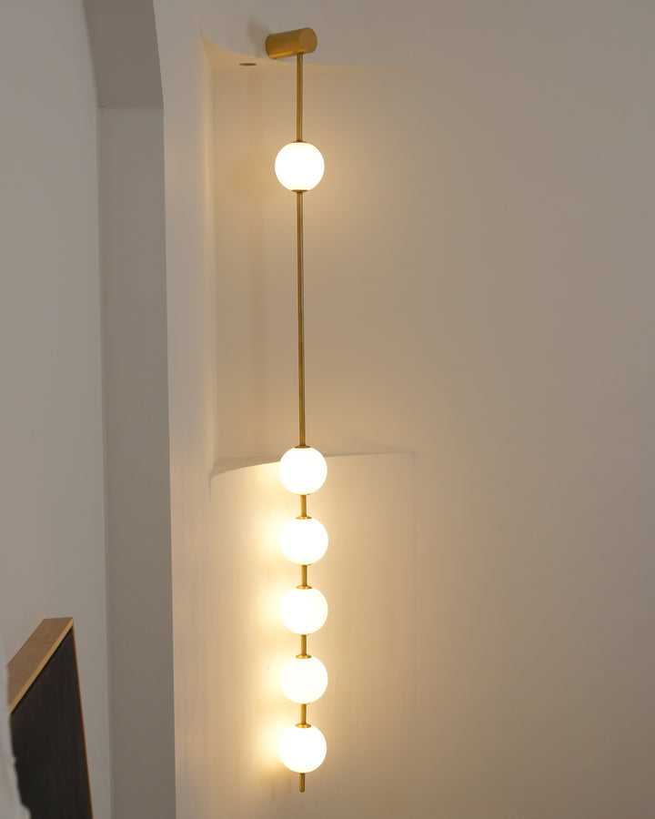 Vertical Balls Wall Lamp - Vakkerlight