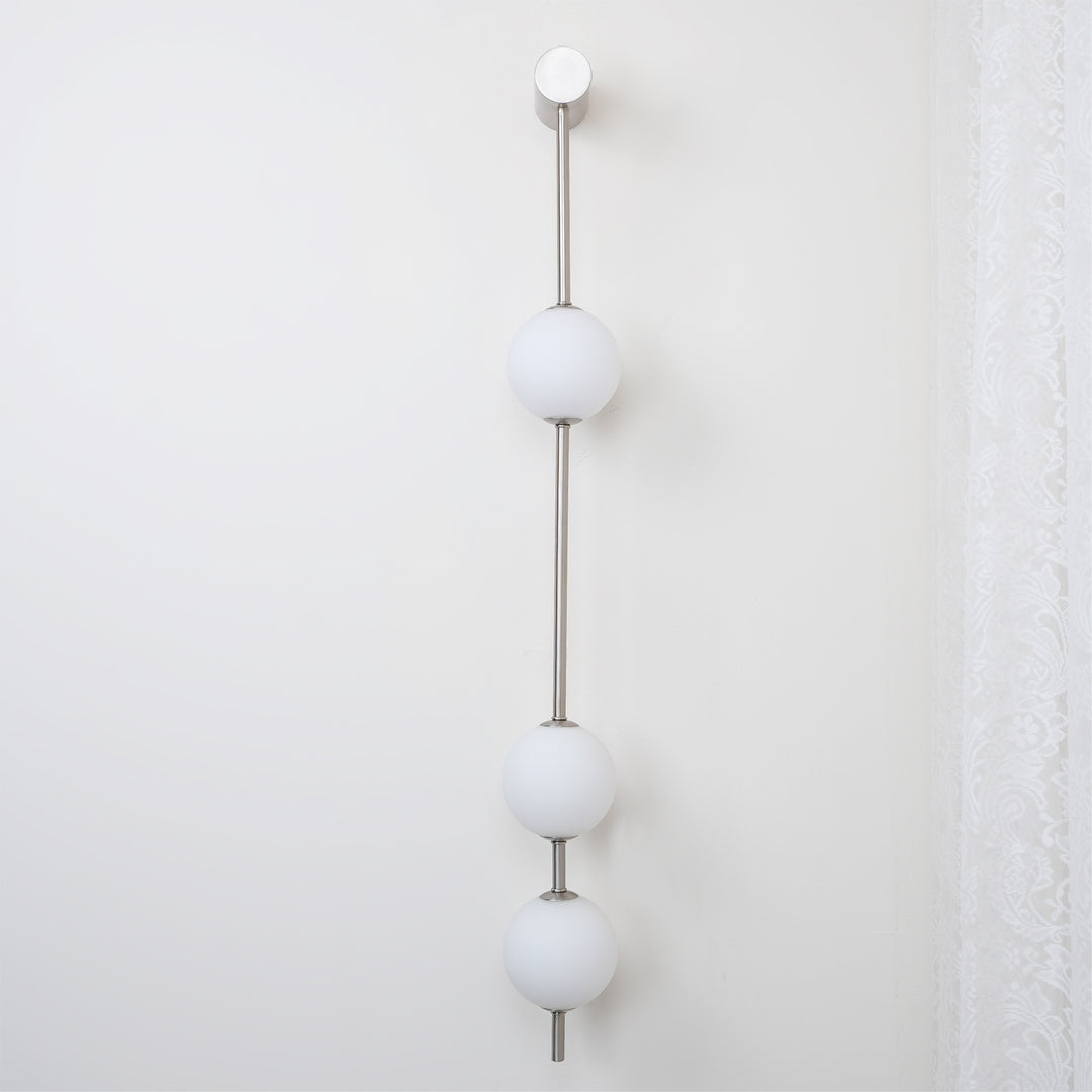 Vertical Balls Wall Lamp - Vakkerlight