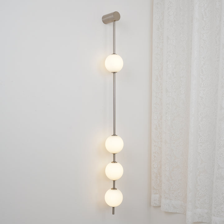 Vertical Balls Wall Lamp - Vakkerlight