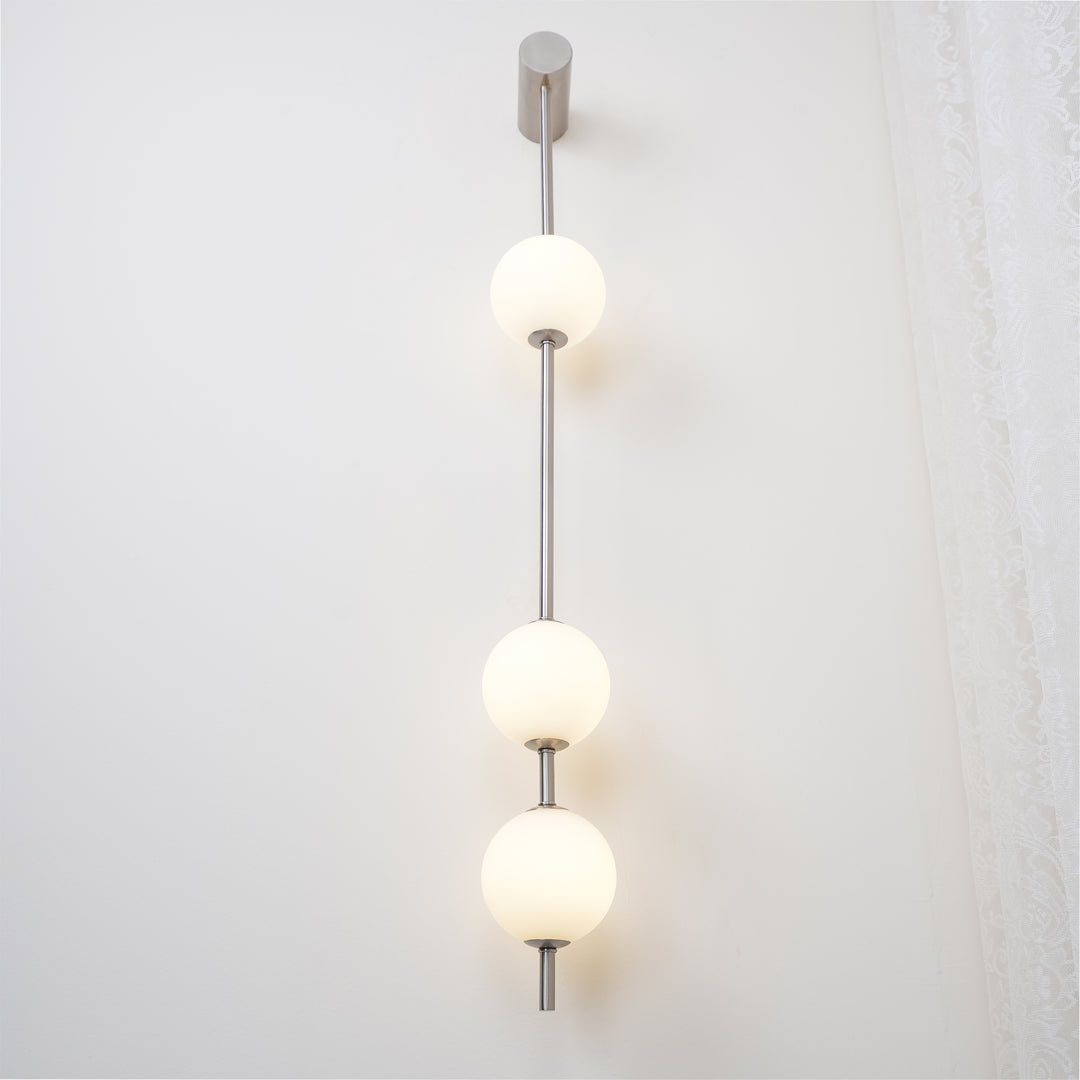 Vertical Balls Wall Lamp - Vakkerlight