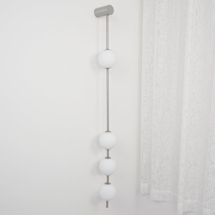 Vertical Balls Wall Lamp - Vakkerlight