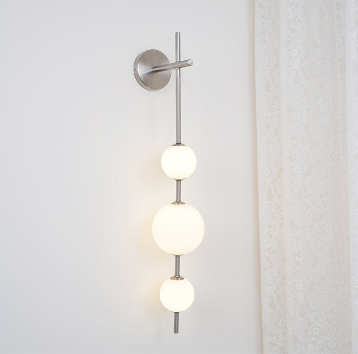 Vertical Globe Wall Lamp - Vakkerlight