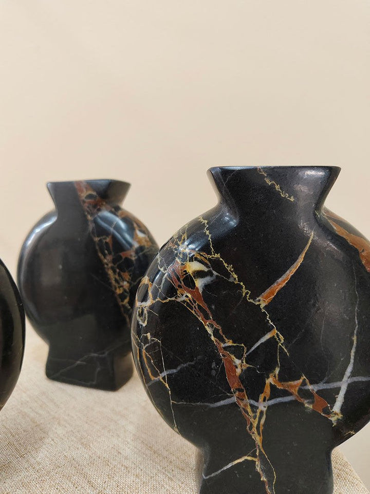 Vetra Noir Marble Vase - Vakkerlight