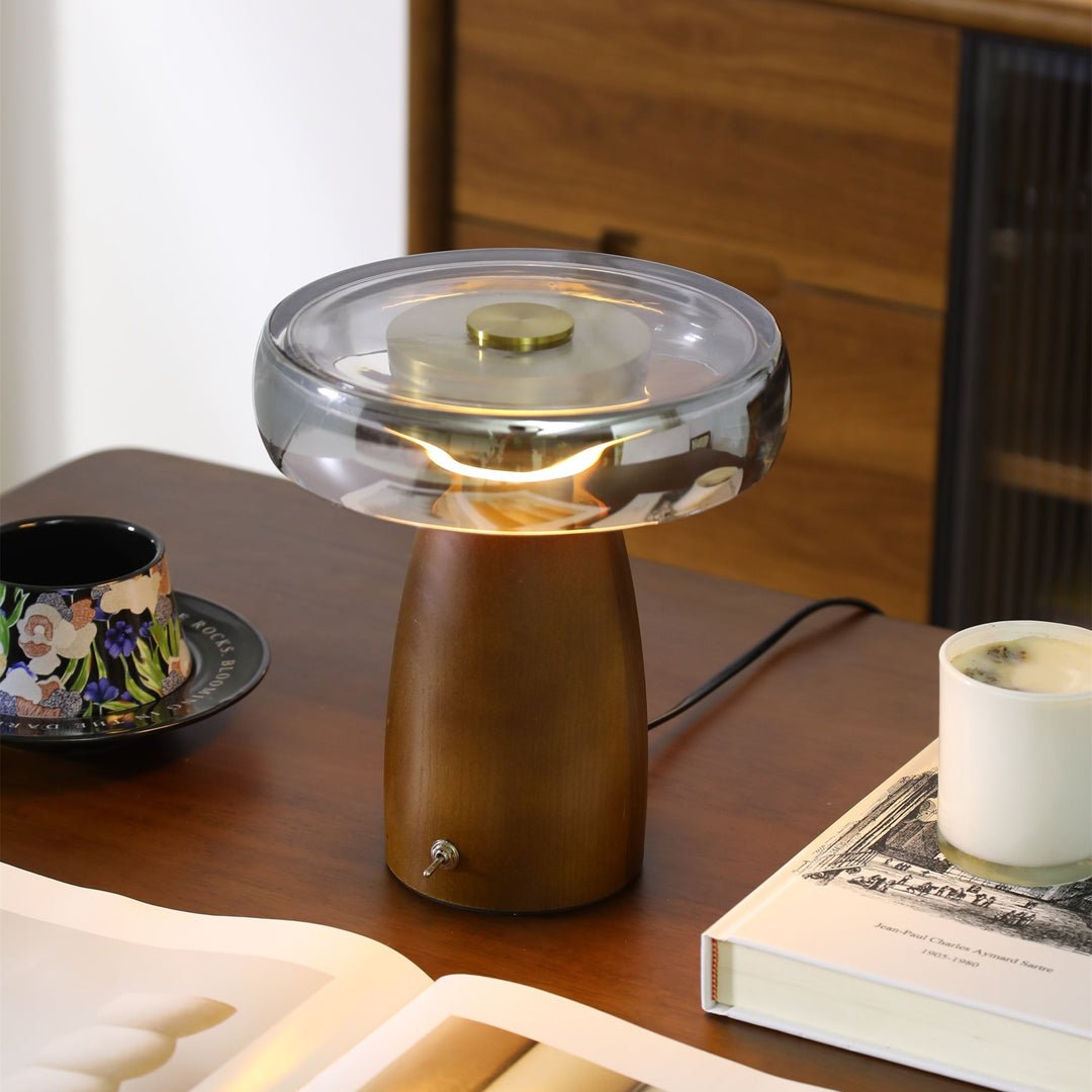Veyra Table Lamp - Vakkerlight