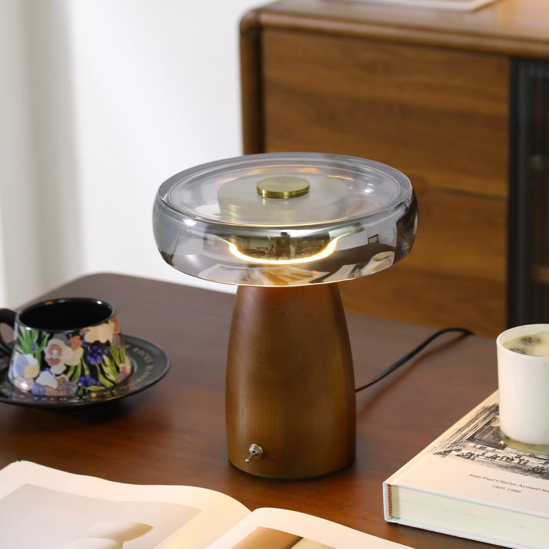 Veyra Table Lamp - Vakkerlight