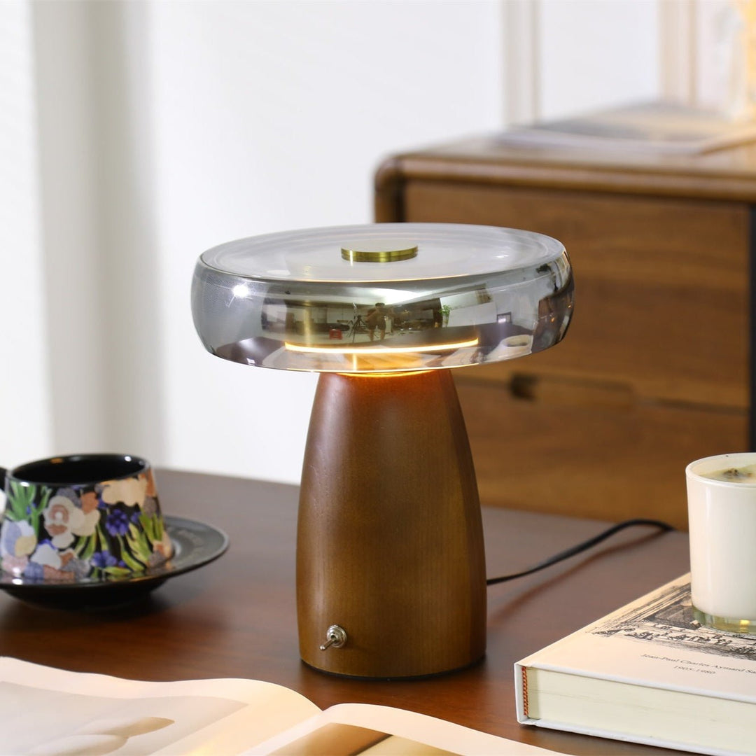 Veyra Table Lamp - Vakkerlight