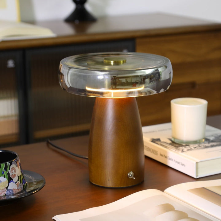 Veyra Table Lamp - Vakkerlight