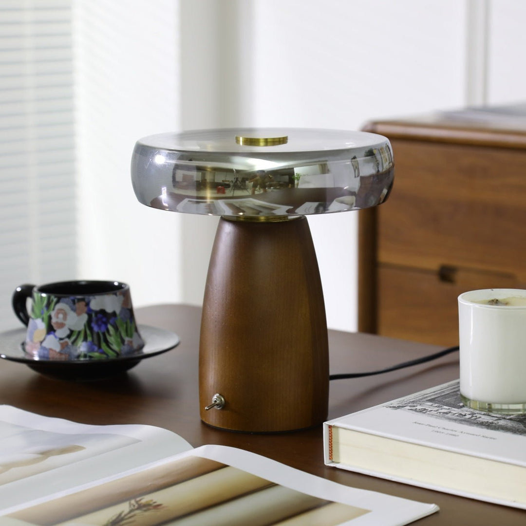 Veyra Table Lamp - Vakkerlight