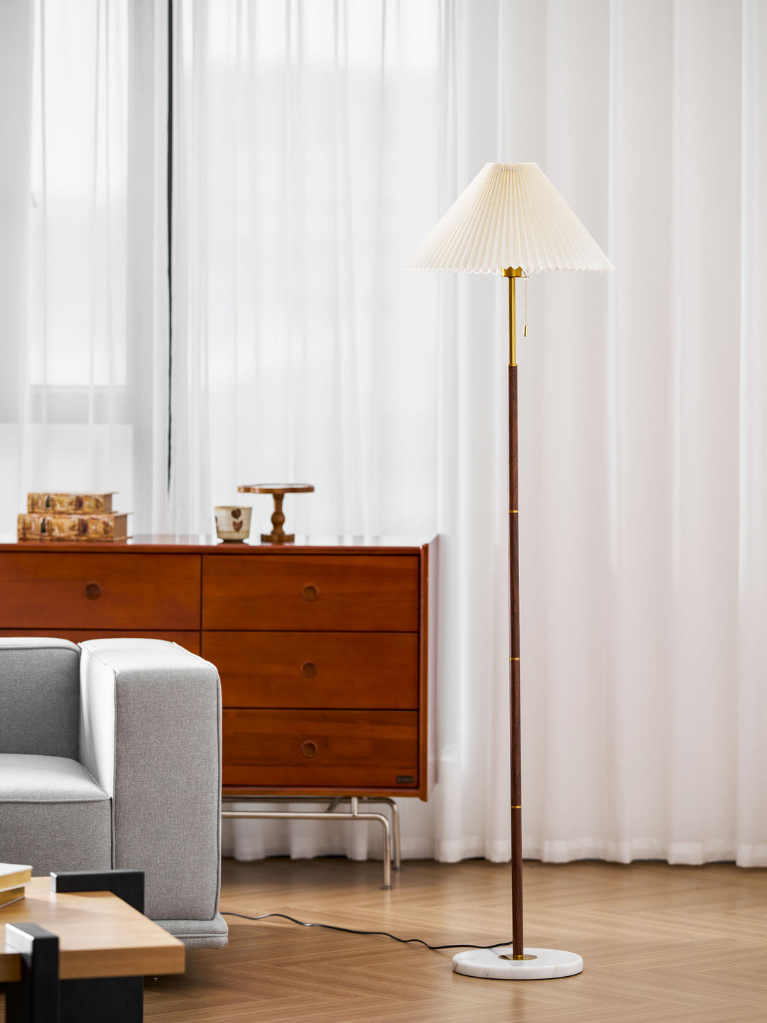 Vintage Pleated Floor Lamp - Vakkerlight