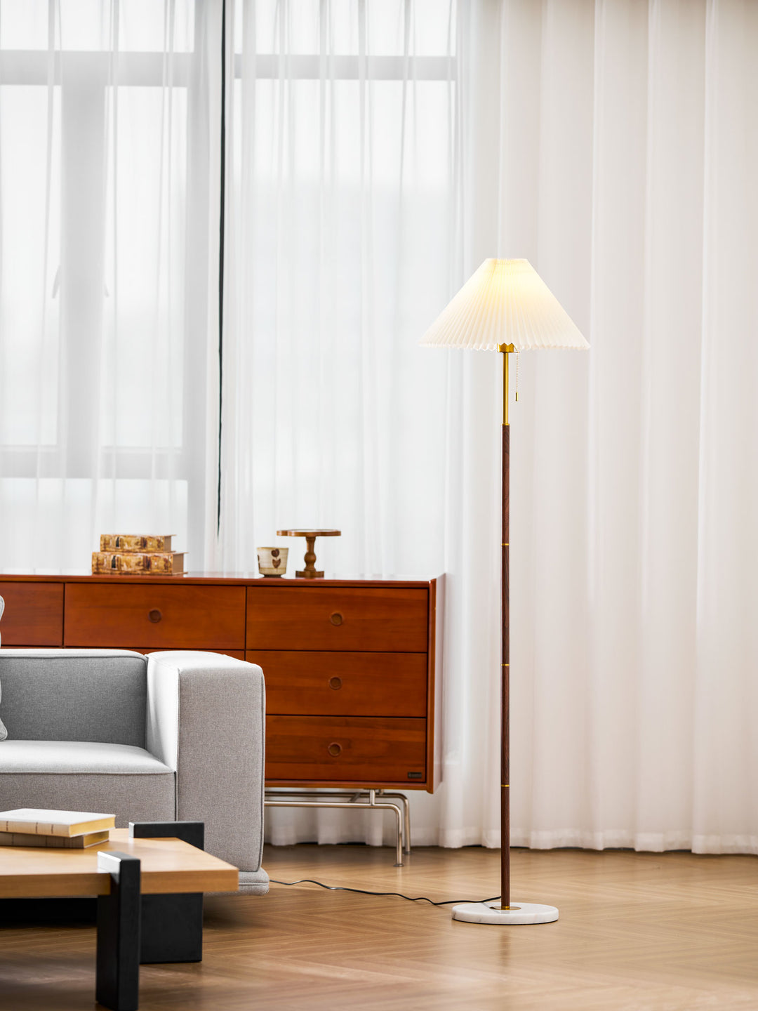 Vintage Pleated Floor Lamp - Vakkerlight