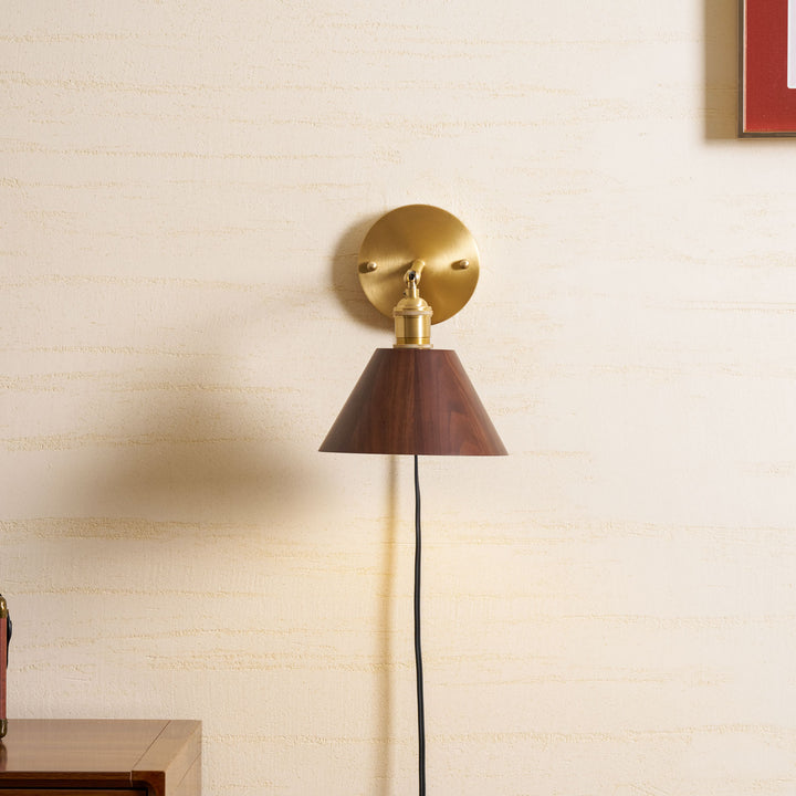 Vintage Wood Plug - in Wall Lamp - Vakkerlight