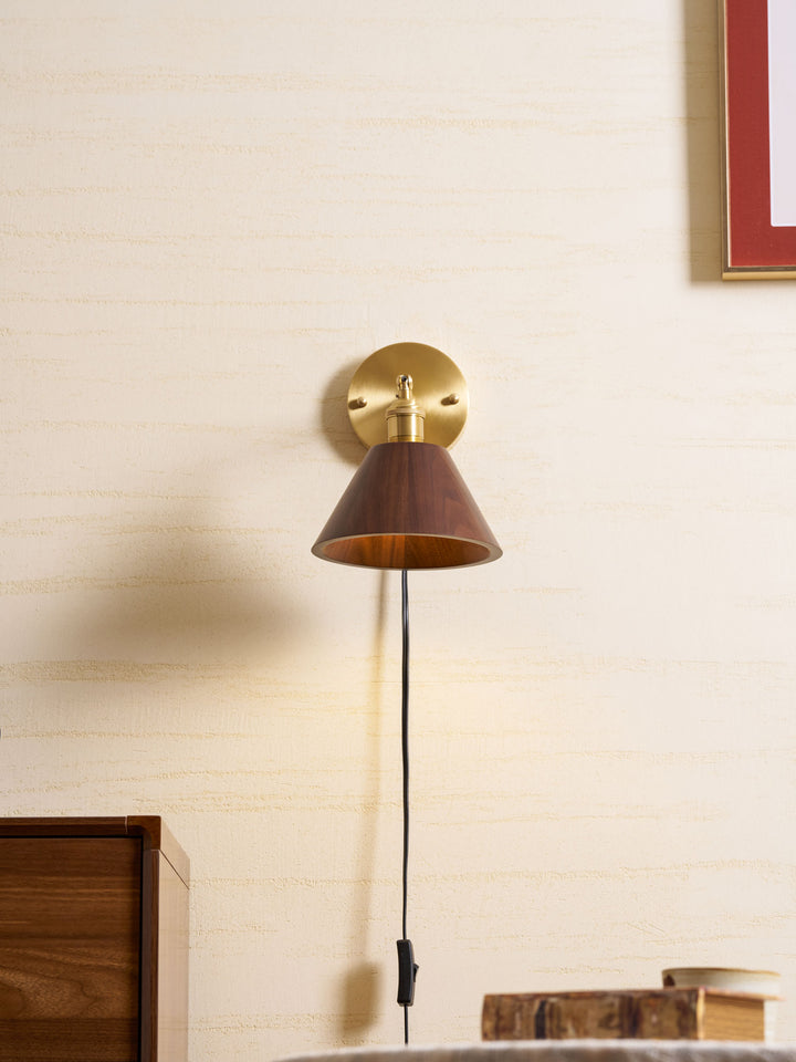 Vintage Wood Plug - in Wall Lamp - Vakkerlight