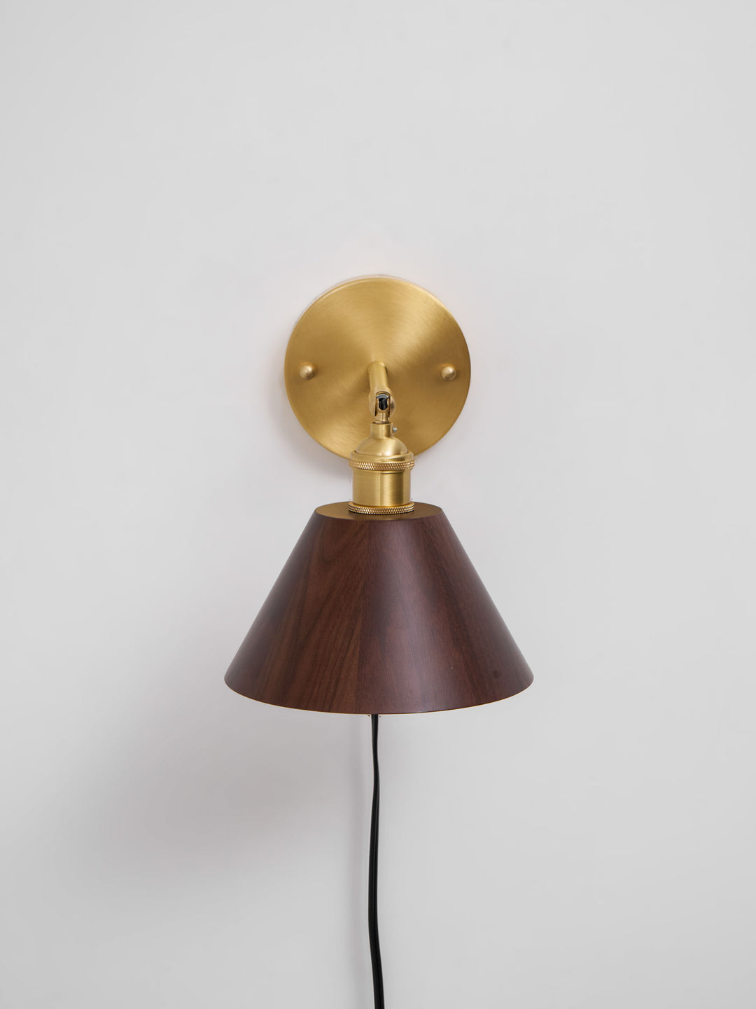 Vintage Wood Plug - in Wall Lamp - Vakkerlight