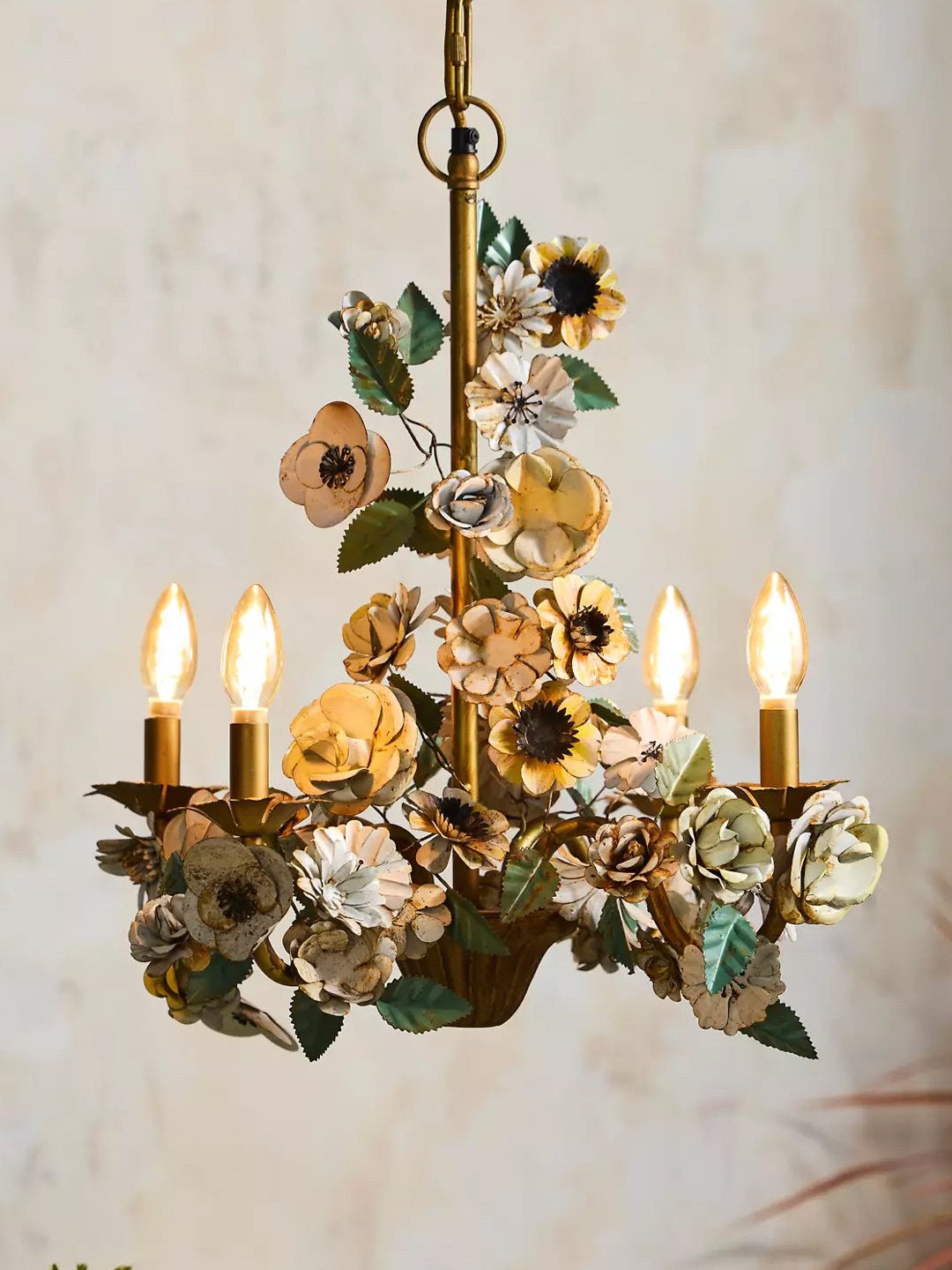 Vintage Floral Chandelier - Vakkerlight