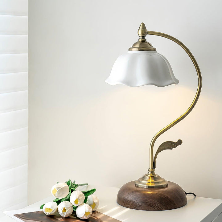 Vintage Laiton Table Lamp - Vakkerlight